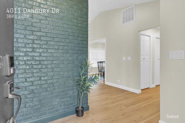 Building Photo - 4011 Danbury Dr