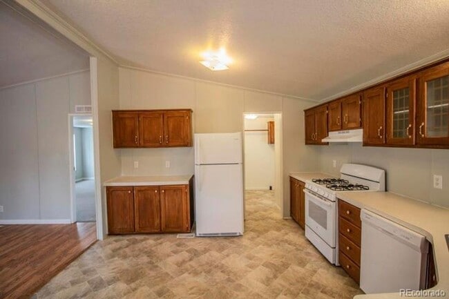 Building Photo - 3 bedroom 2 bath home with 1539 square feet!