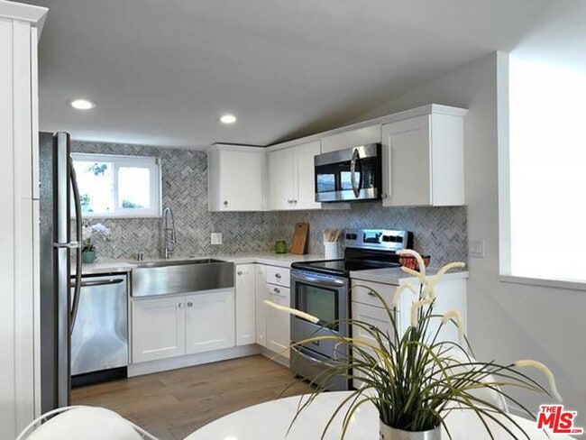 Building Photo - 4730 Crystal Springs Dr