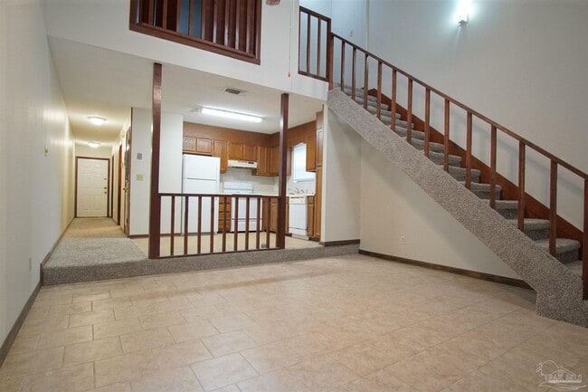 Building Photo - 7223 Lago Vista Ct