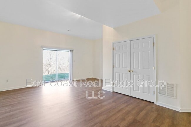 Building Photo - 91 Grindstone Dr