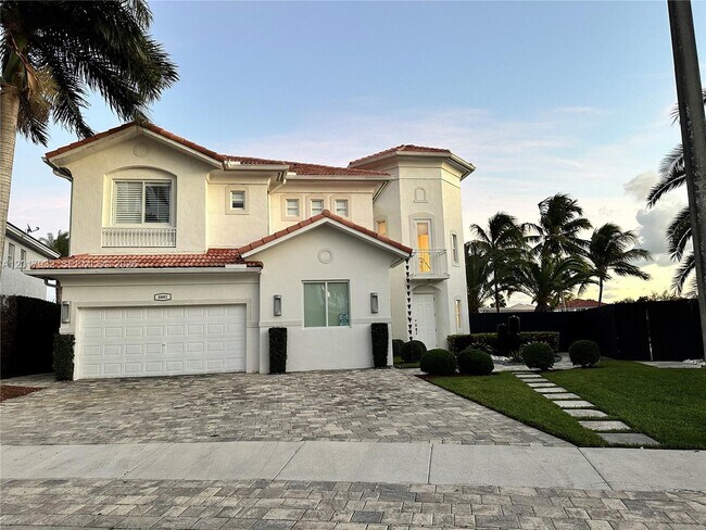 Building Photo - 6801 NW 113th Ct