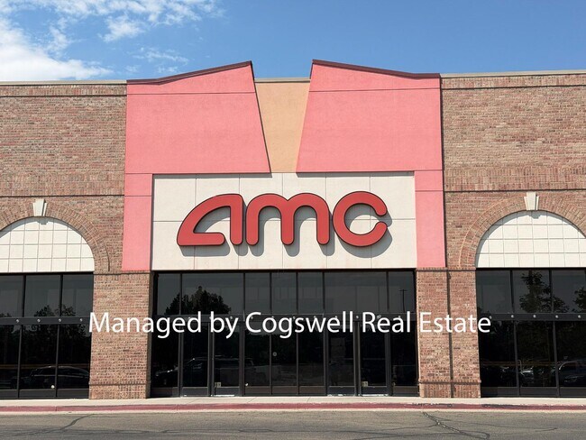 Building Photo - 5005 N Edgewood Dr