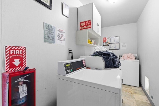 Building Photo - 4262 Wilson Ave