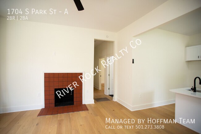 Building Photo - 1704 S Park St