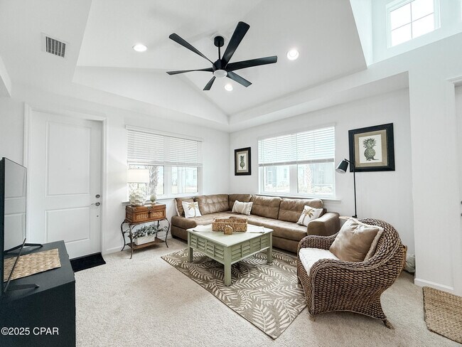 Primary Photo - 8734 Sand dollar Dr