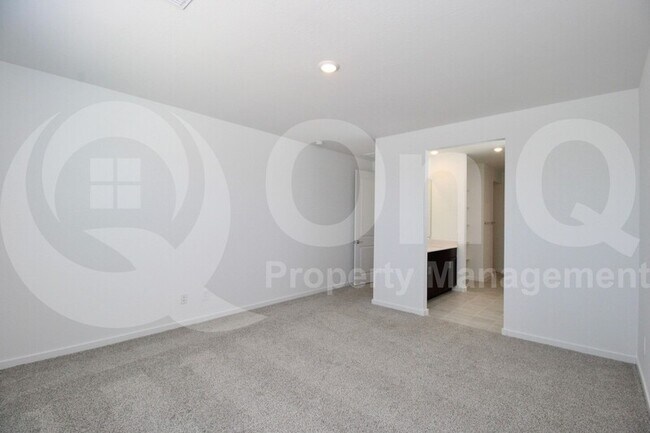 Building Photo - 183 S 176th Dr