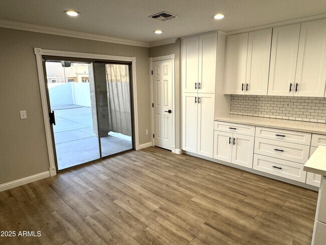 Building Photo - 3733 E Orchid Ct