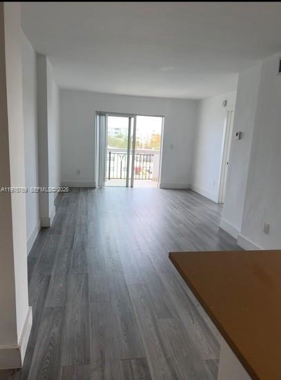 Building Photo - 8101 Crespi Blvd