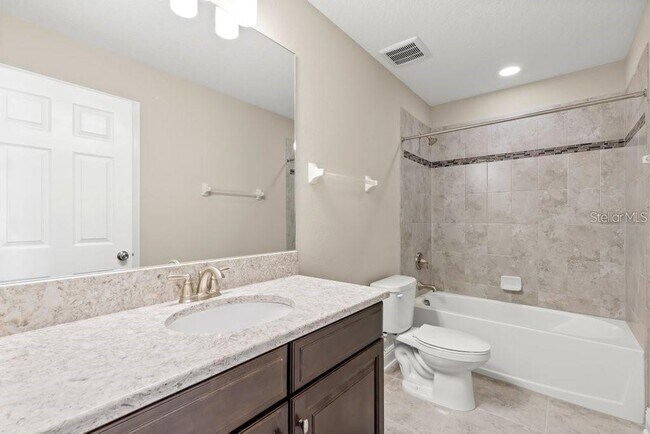 Building Photo - 16010 Sonoma Grv Cir