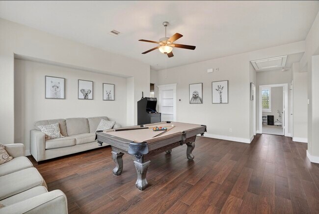 Building Photo - 26 Argosy Bend Pl