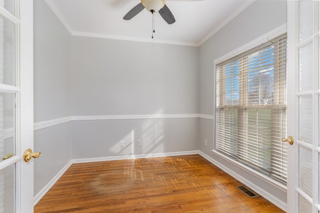 Building Photo - 3400 McGee Cove