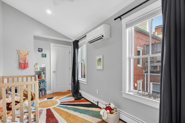 Building Photo - 15 Mt Vernon St