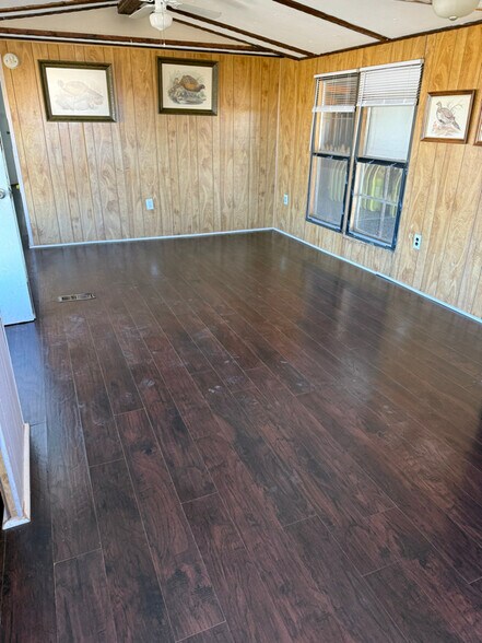 Building Photo - 8425 E County Rd 7300