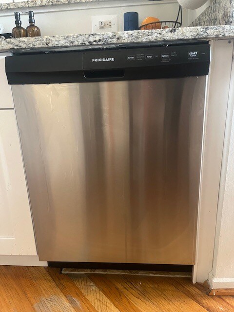 Building Photo - 225 W Huron St