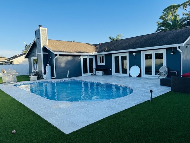 Building Photo - 112 Parkwood Dr