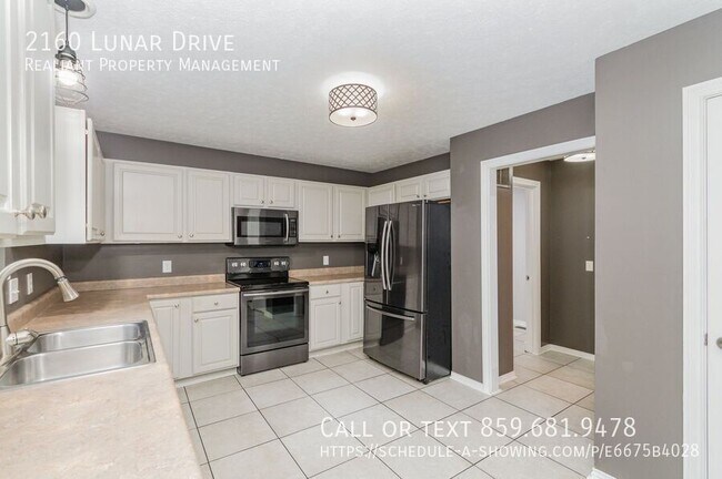 Building Photo - 2160 Lunar Dr