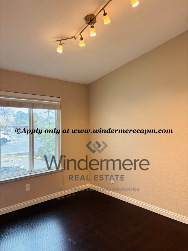 Building Photo - Coming Soon! Charming 3-bed, 2-bath Gem in East Del Paso Heights- Your Perfect Home Awaits!