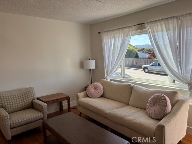 Building Photo - 1265 Rousch Ave