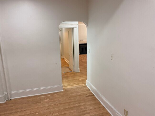 Building Photo - 1768 Beacon St