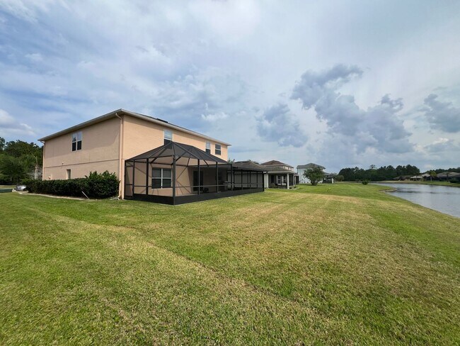 Building Photo - Updated 4 Bedroom, 3 1/2-bathroom home