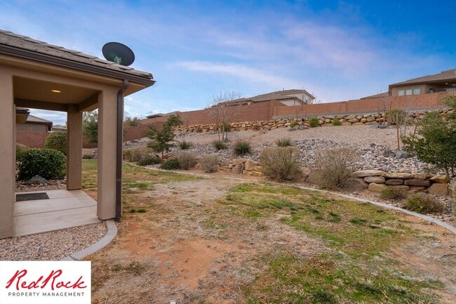 Building Photo - 4 Bedroom Spacious St. George Home with Large Backyard