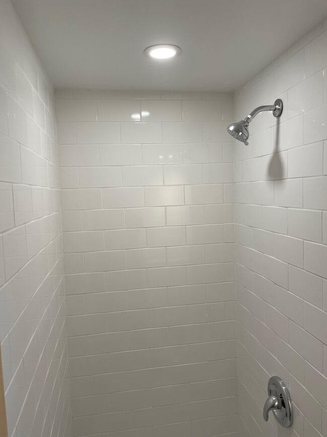 Building Photo - Cliff Apartments, LLC