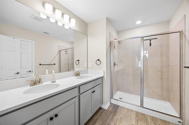 Building Photo - 5504 Tripoli Dr