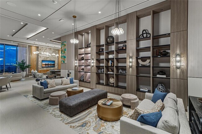 Building Photo - 275 1st Ave S