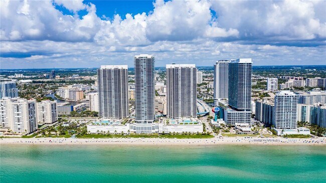Building Photo - 1800 S Ocean Dr