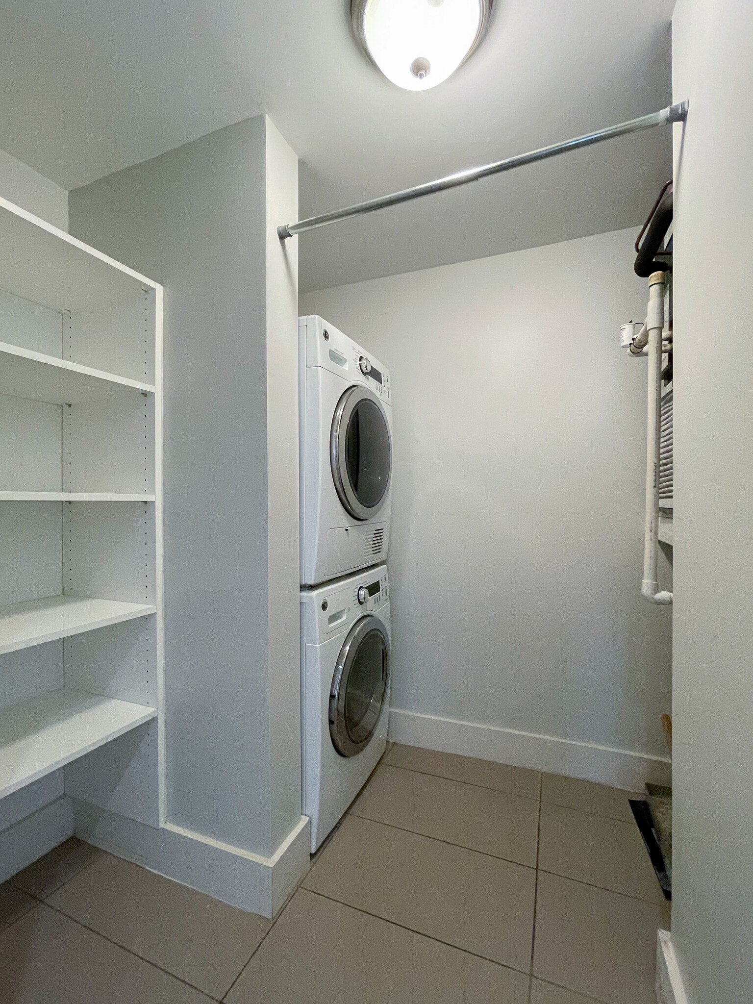 Building Photo - 64 Isle Of Venice Dr