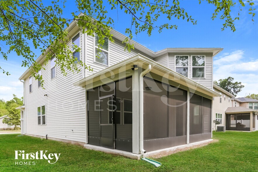 Building Photo - 12680 Sheffield Walk Ln