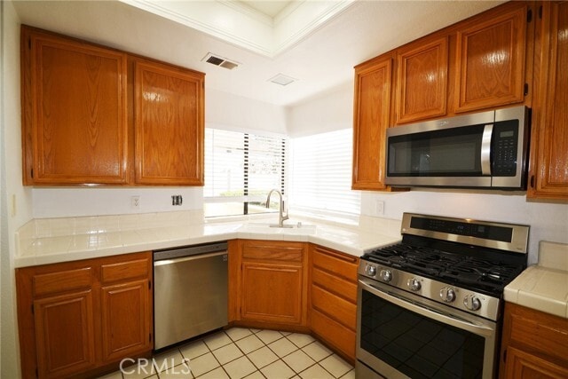 Building Photo - 2621 Plaza del Amo