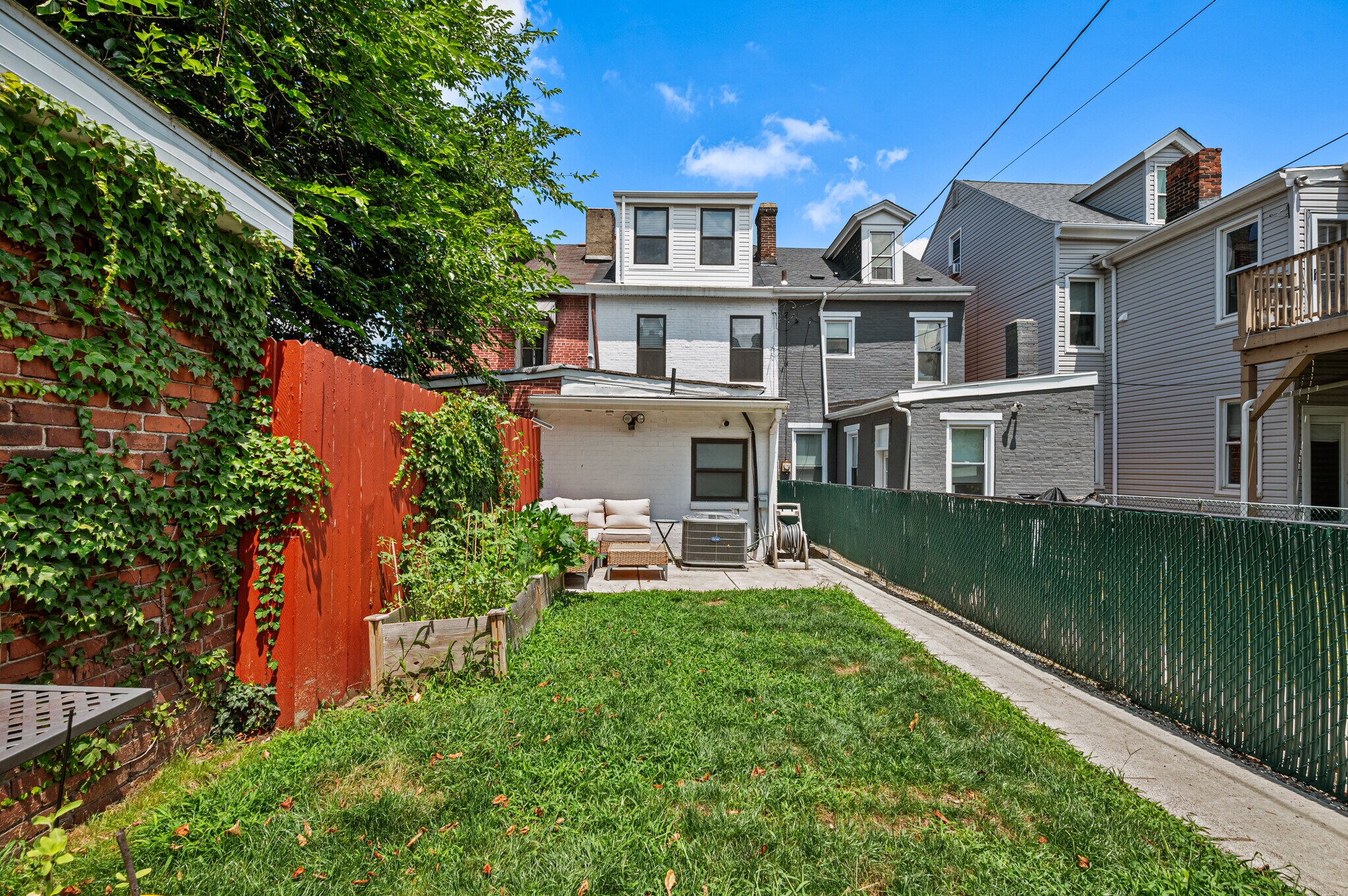 Building Photo - 4812 Dearborn St