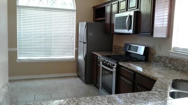 Building Photo - 4748 Bracken Dr