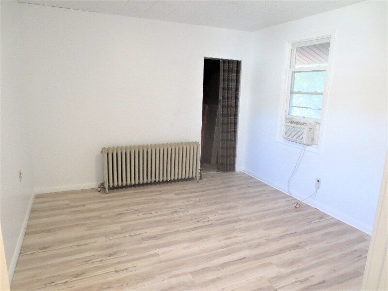 Building Photo - 2421 Beechwood Blvd