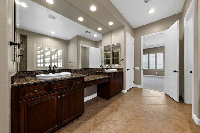 Building Photo - 2776 Liberation Dr