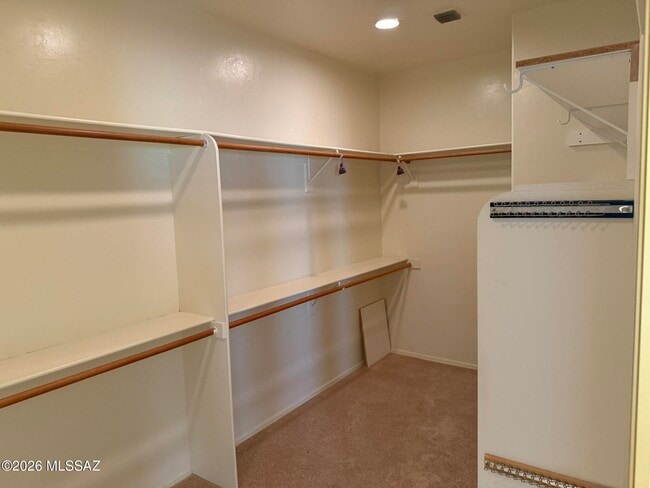 Building Photo - 6141 N Paseo Zaldivar