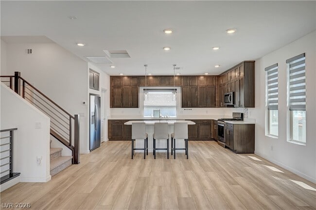 Building Photo - 7760 Misty Oaks Ave