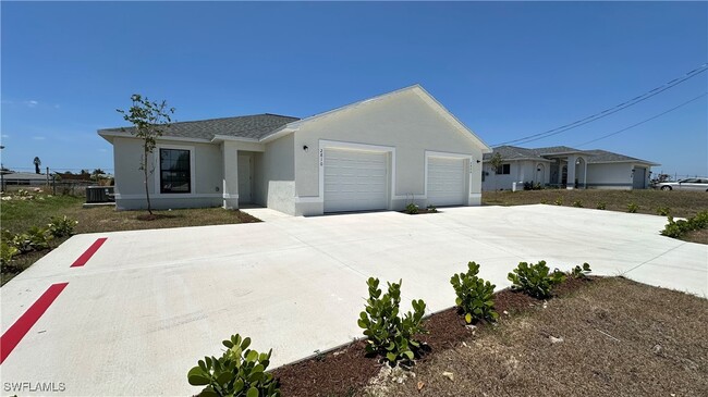 Building Photo - 2810 SW 7th Pl
