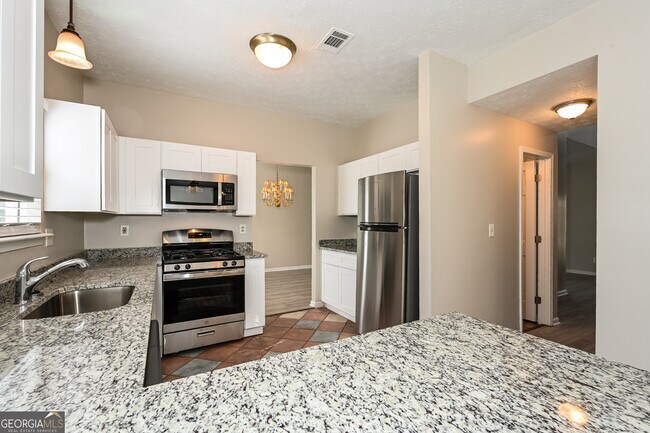 Building Photo - 4969 Wedgewood Pl