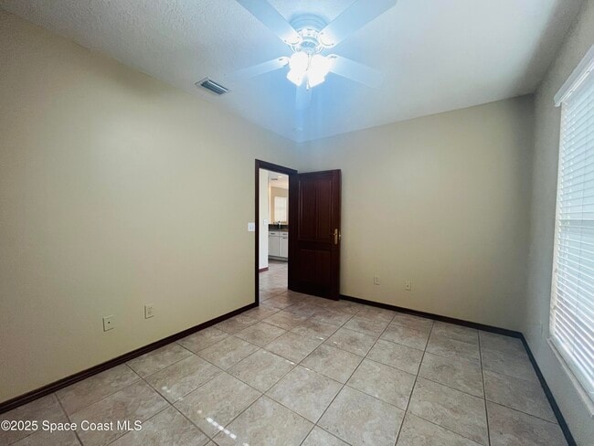 Building Photo - 3A Florida Ave