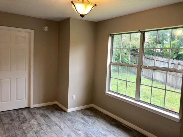 Building Photo - 1085 Forest Lake Terrace