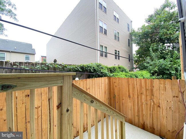 Building Photo - 1714 N Bouvier St