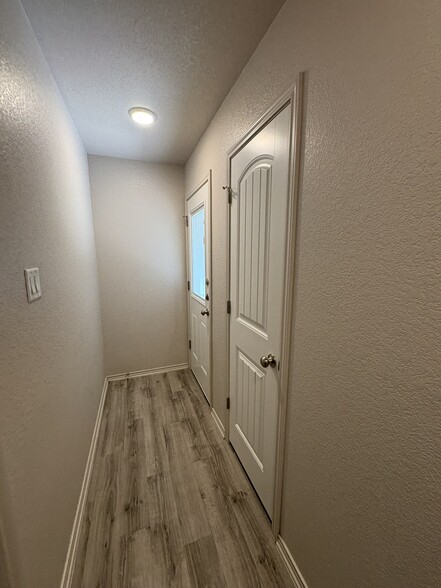 Building Photo - 2408 FM 1113