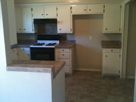 Building Photo - Half off first full months rent !Large West Lubbock Home