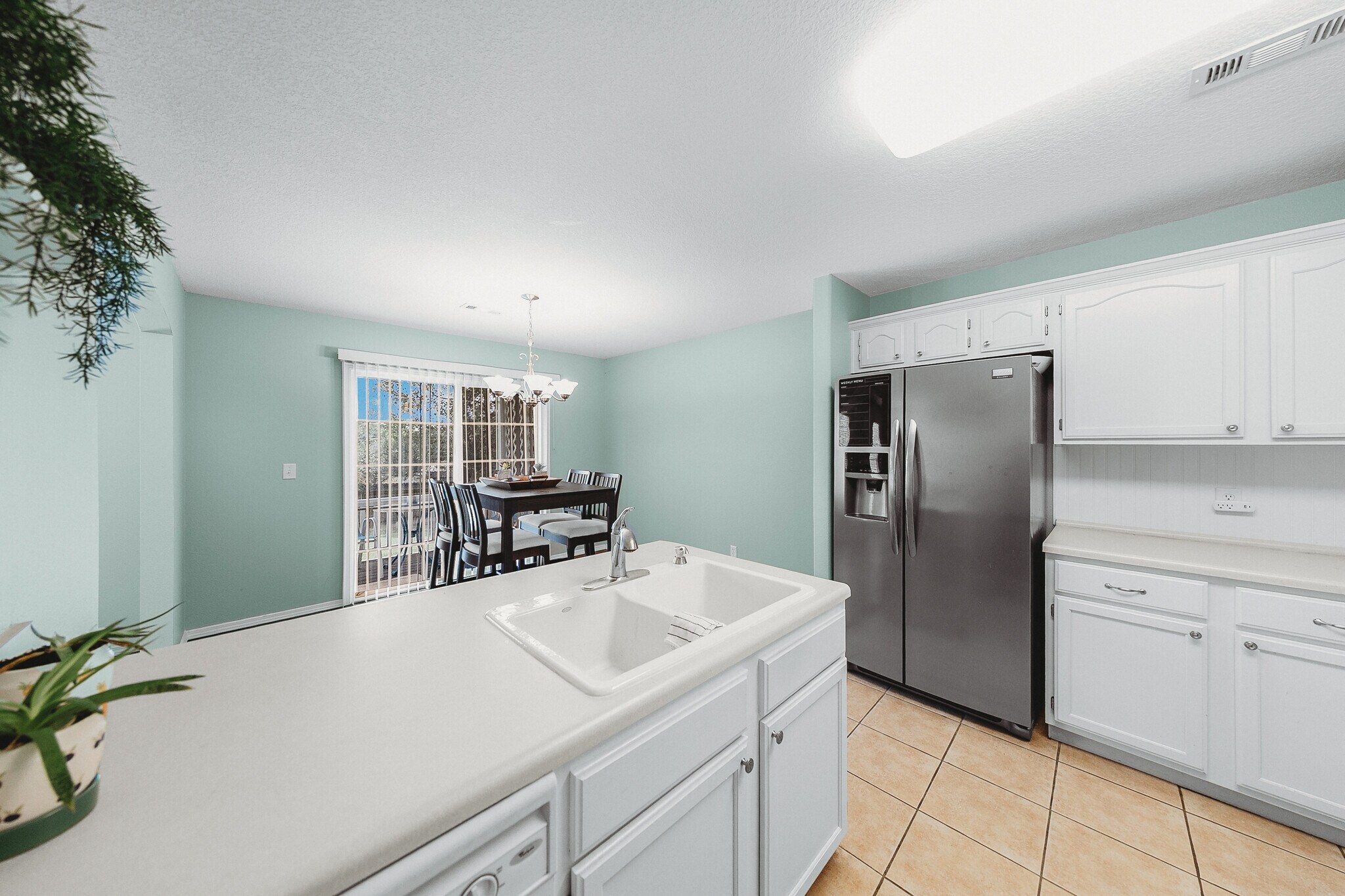 Building Photo - 2167 Sweetwater Ranch Ave