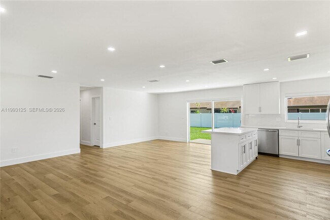 Building Photo - Southwest 108th Street, Miami, FL 33186 - 3 BR 2 BA house