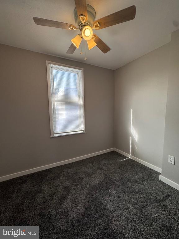 Building Photo - 2718 E Madison St