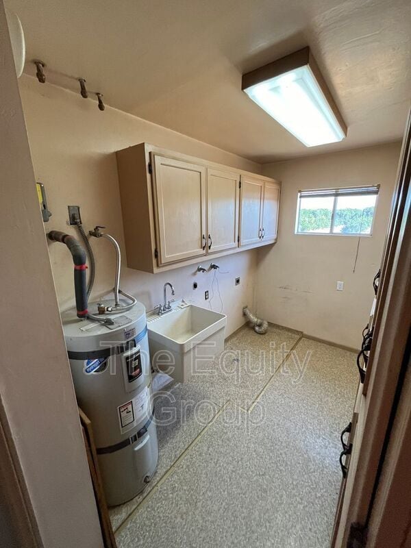 Building Photo - 228 W Teapot Dome Ave